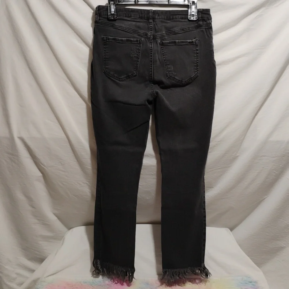 Free People Great Heights Fringed Hem Black Jeans Sz.29 Hardly Worn (A-72) - Picture 5 of 10
